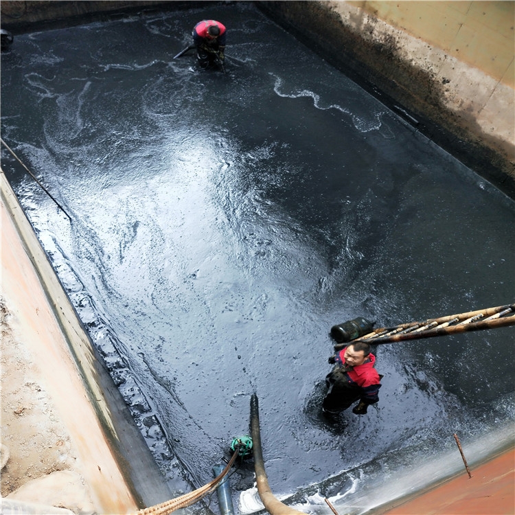 上林废水池清理