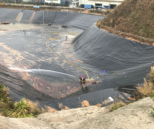 上林废水池清理